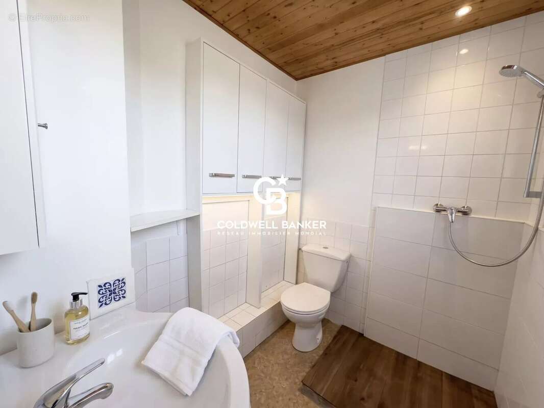Appartement à SAINT-CERGUES