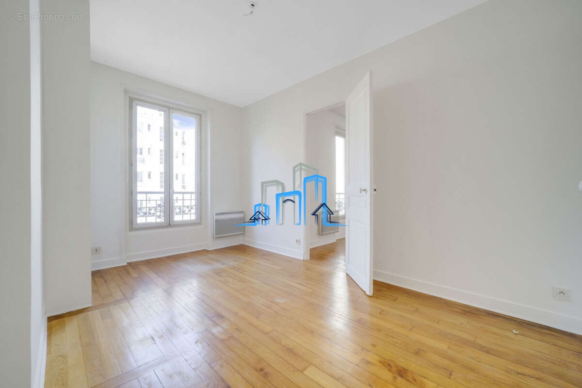 Appartement à LEVALLOIS-PERRET