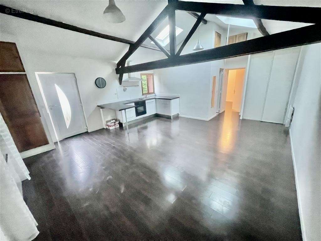 Maison à ONCY-SUR-ECOLE