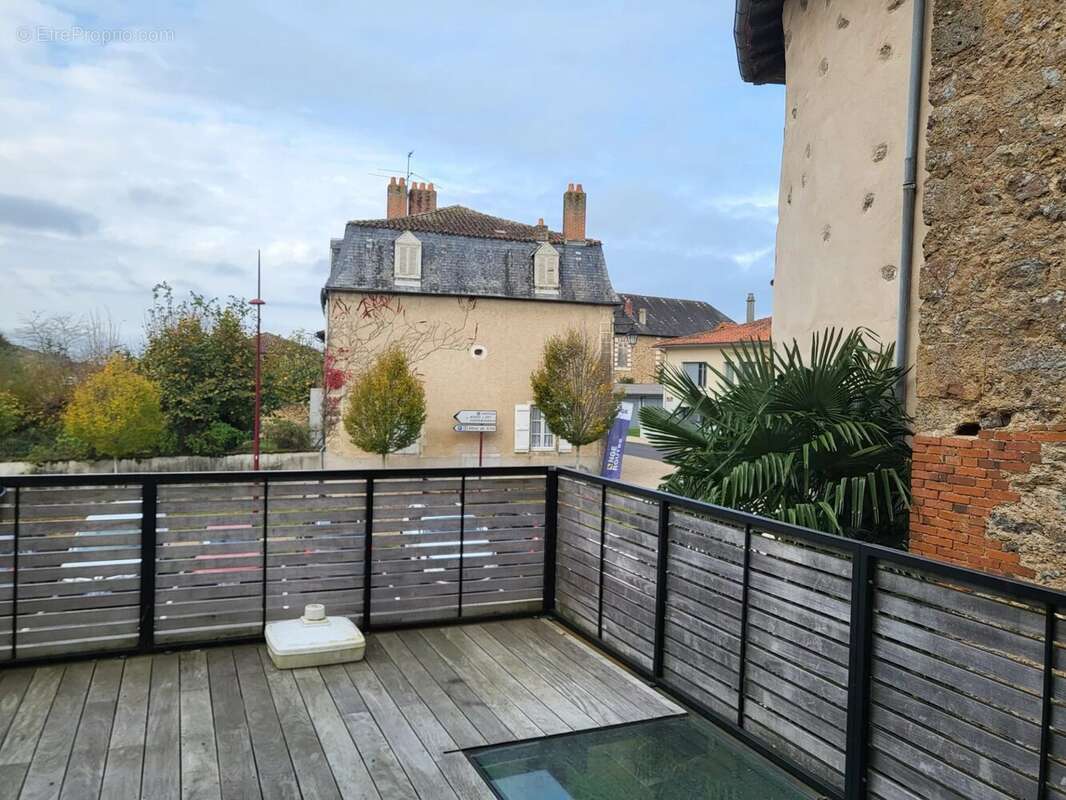 Élégante maison de ville conçue par un architecte avec potentiel de revenus - photo 4