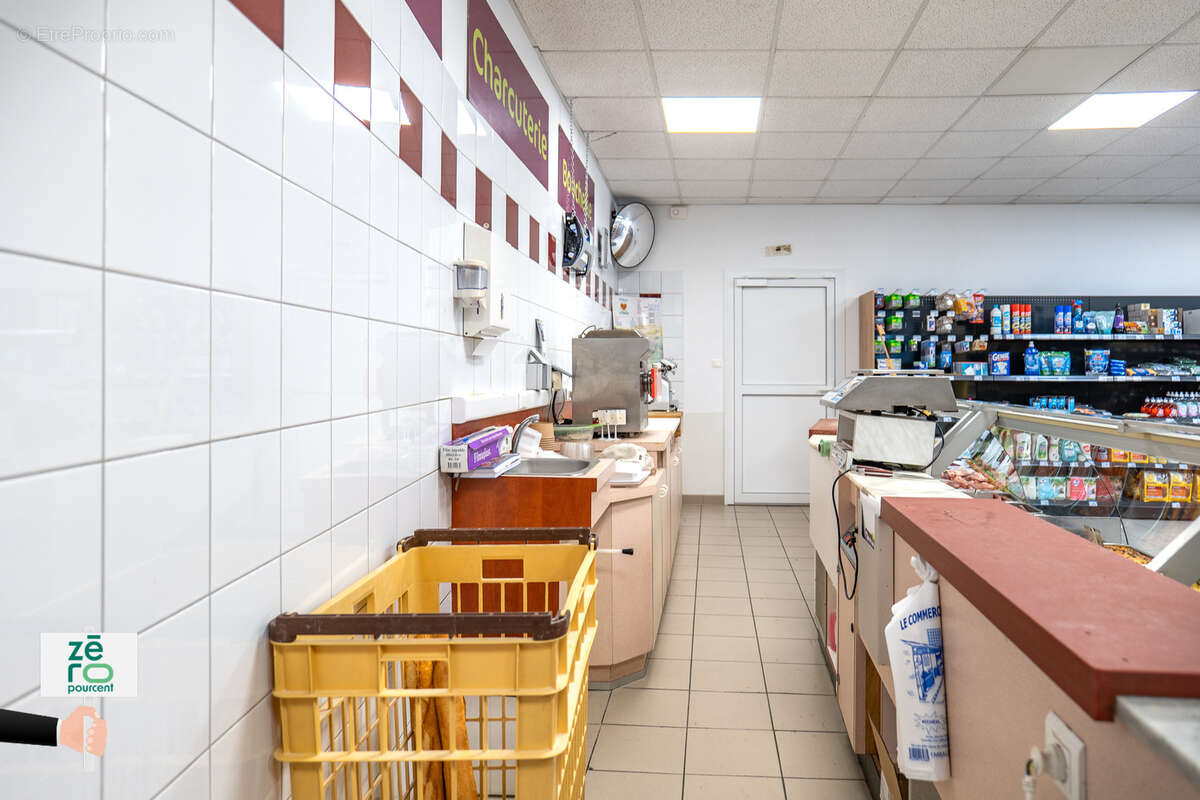 Commerce à TRIAIZE