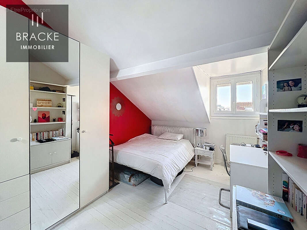 Maison à LA GARENNE-COLOMBES