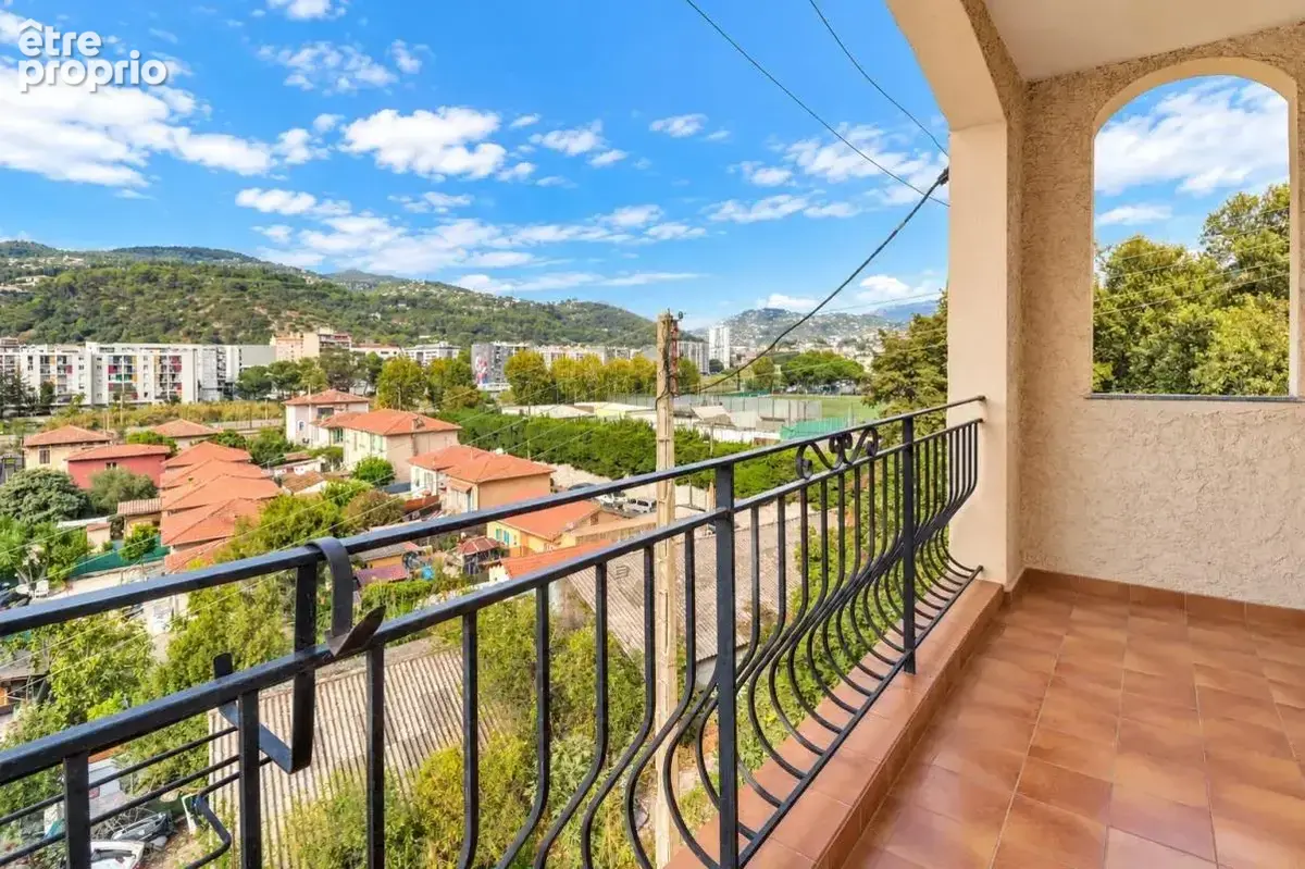 La trinité – dernier étage  5 pièces de 128 m² – 4 chambres, 3 terrasses et jardin privatif - photo 9