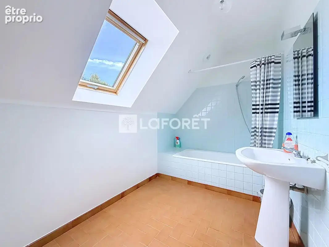 Champhol Maison familiale de 153 m² 5 chambres - photo 11