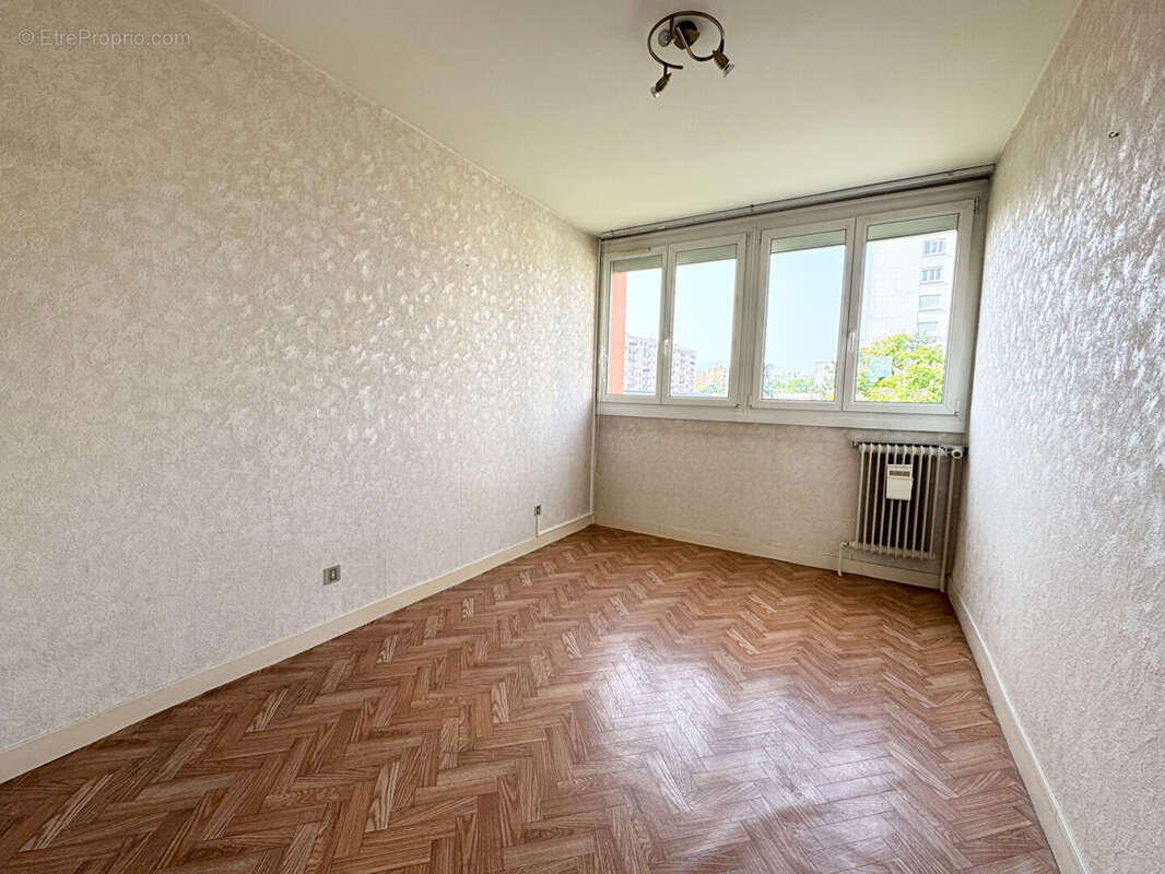 Appartement à ECHIROLLES