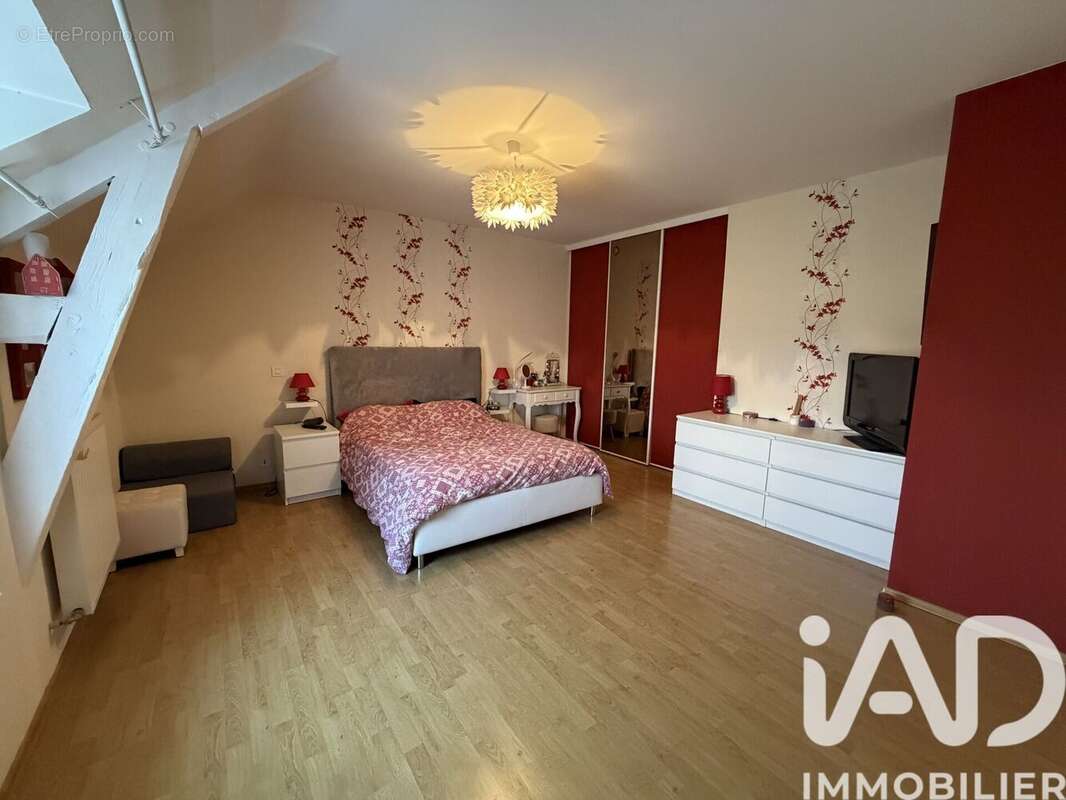 Maison 212 m² à Moreac  - photo 7