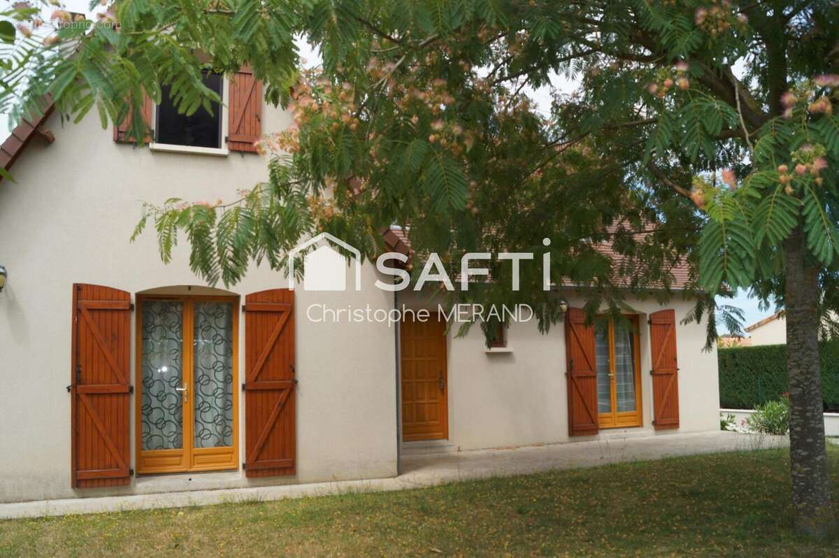 Photo 7 - Maison à LES ORMES