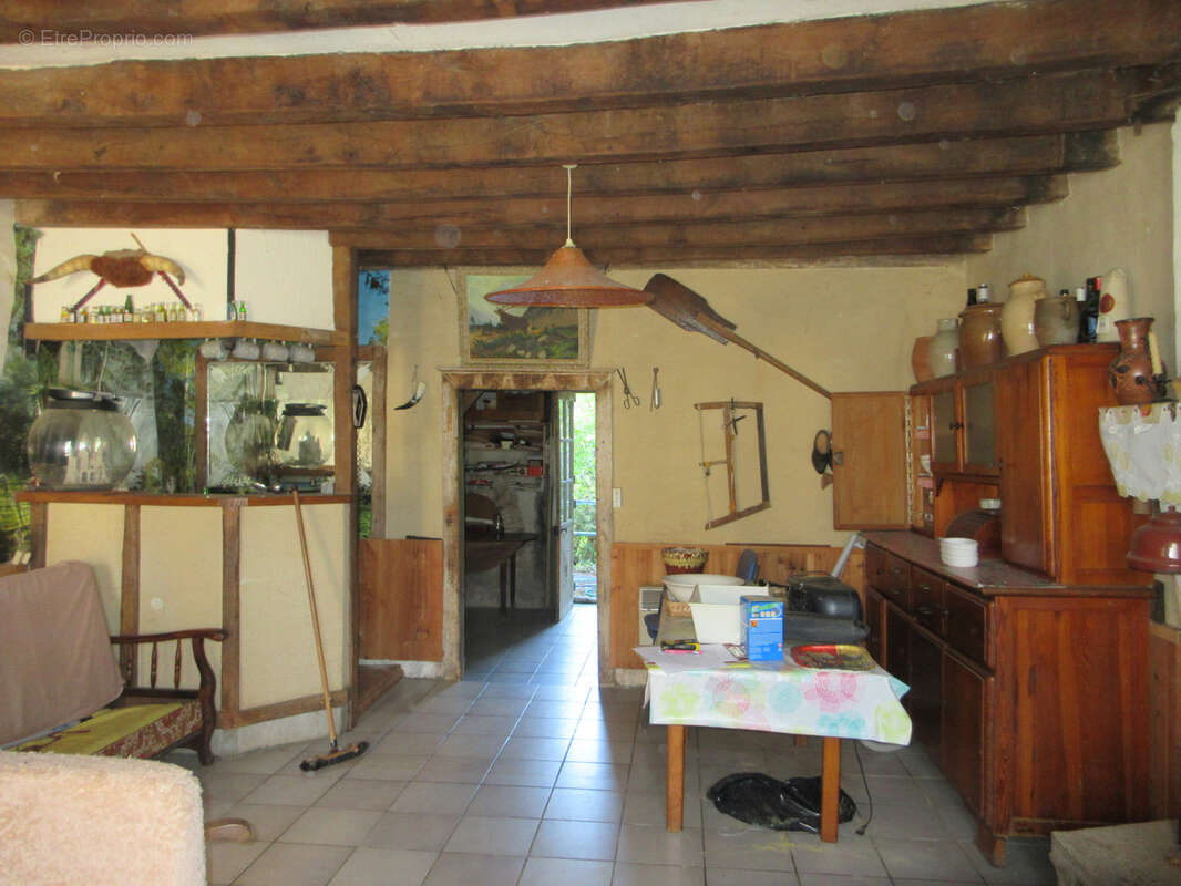 Adorable maison à rénover ! - photo 3