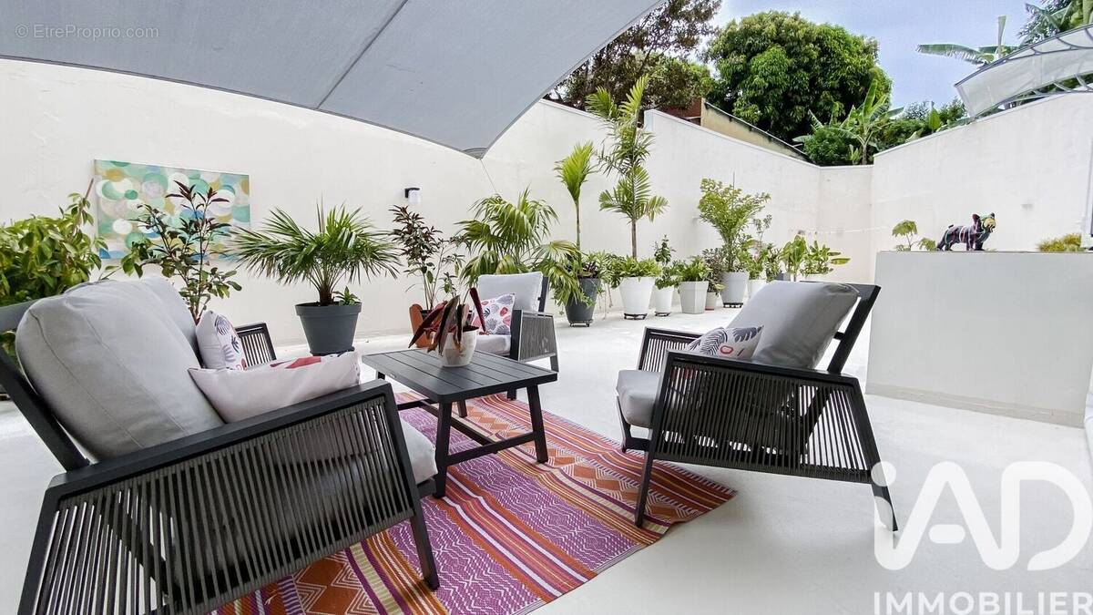 Photo 1 - Appartement à SAINT-DENIS