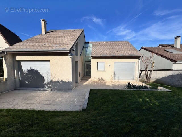 Maison à VILLEBON-SUR-YVETTE