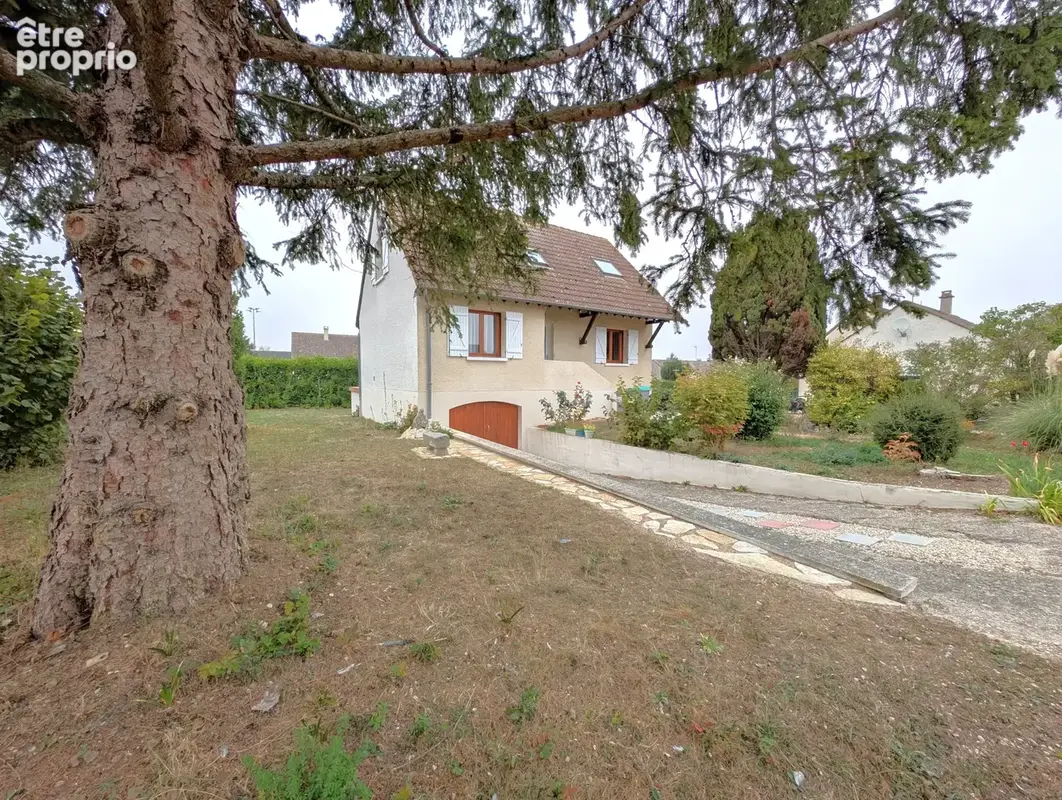 En exclusivité, maison au centre d'Aillant de 115m2 habitables sur jardin de 720m2 avec 3 chambres - photo 3
