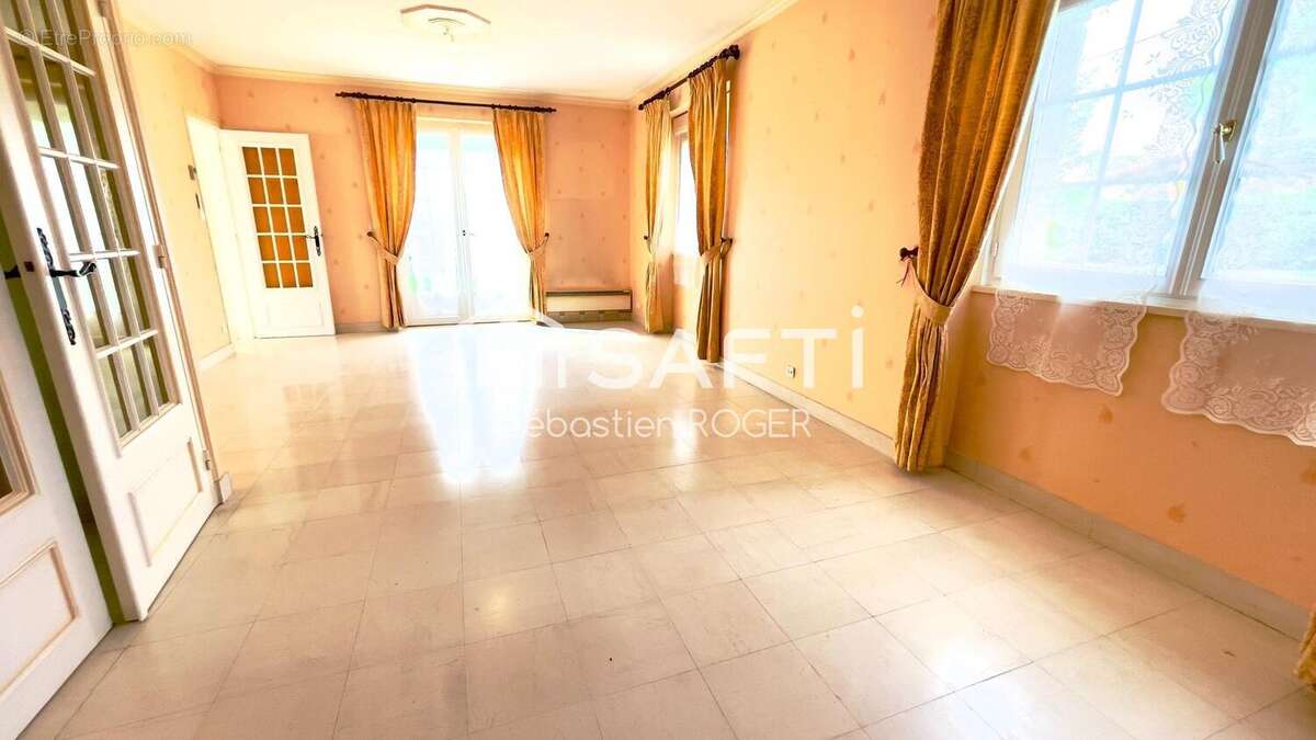 Photo 7 - Maison à SAINT-GEORGES-BUTTAVENT