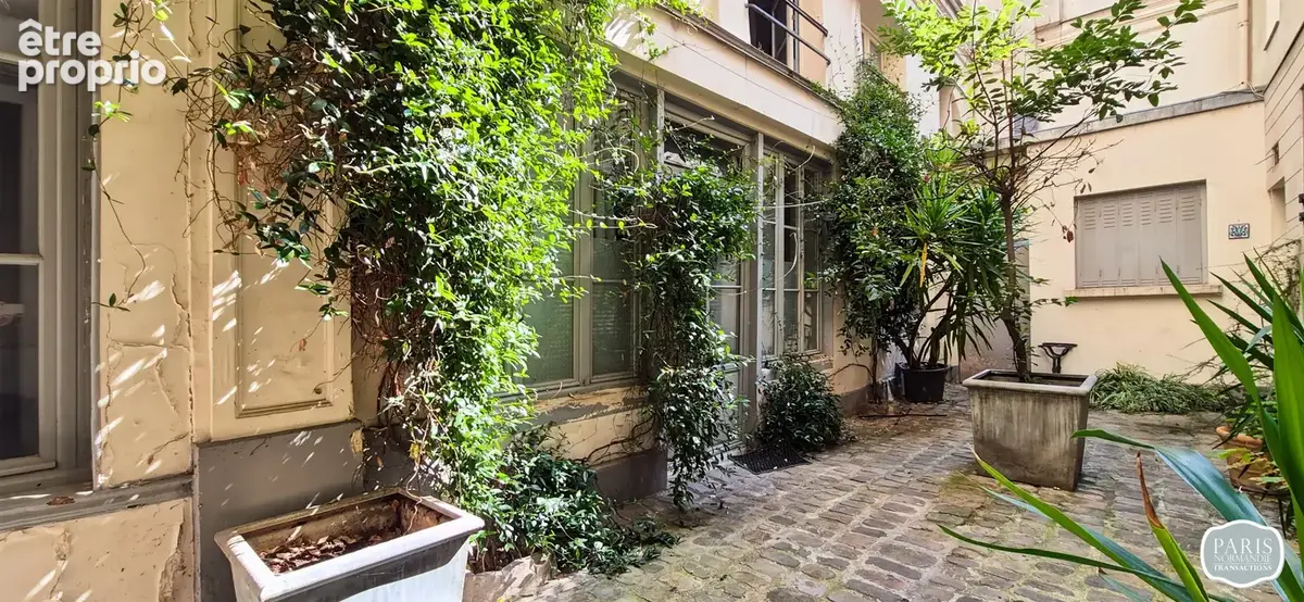 Exclusivité - Paris 1er - Rue des Moulins - un appartement de 3 pièces en rez-de-chaussée de 66,78m2 Carrez - photo 3