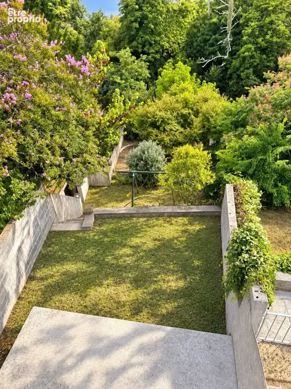 Immeuble Mont De Marsan 300 m2 avec parkings, jardin et cave. - photo 7