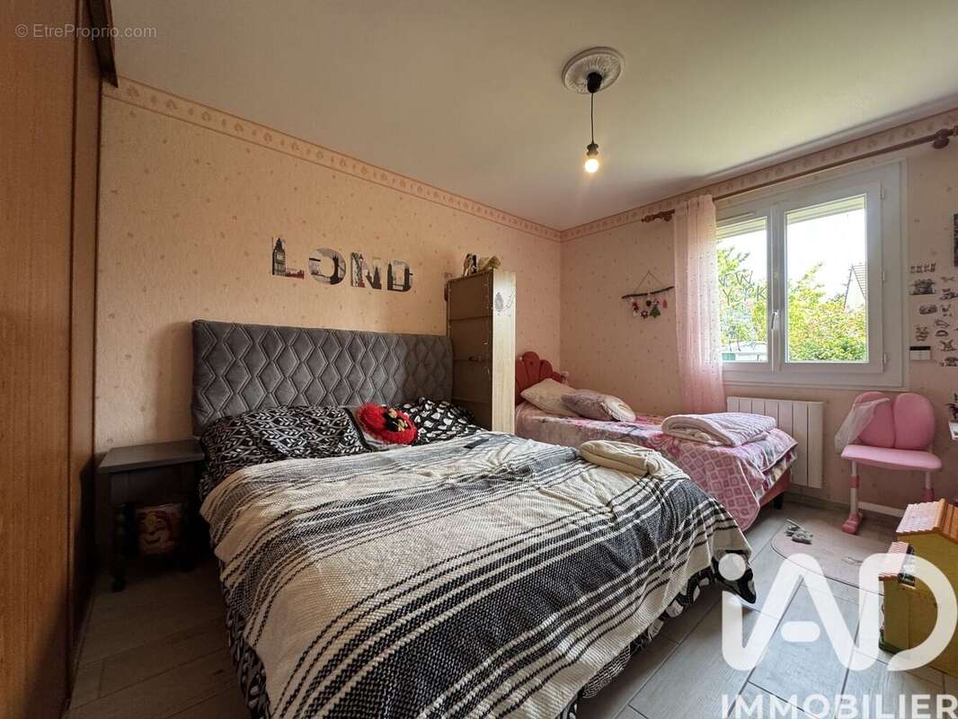 Photo 7 - Maison à ETREPAGNY