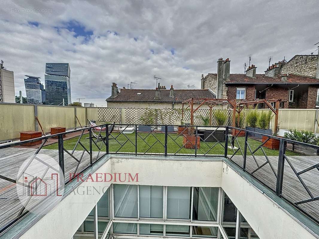 Commerce à IVRY-SUR-SEINE