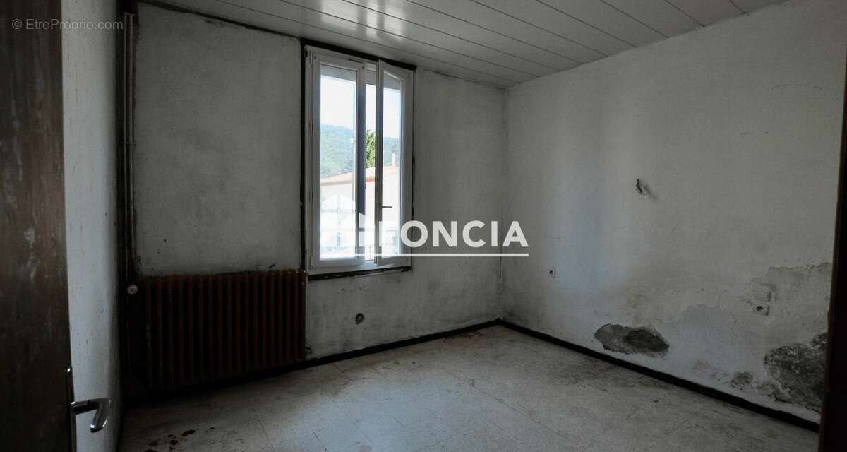 RARE : Appartement T4 lumineux avec jardin - photo 7