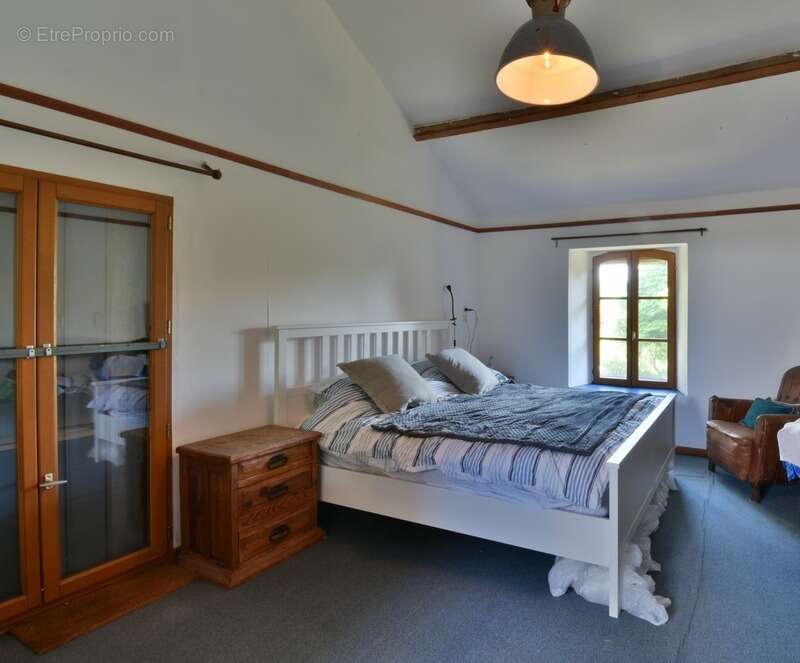 Maison à SAINT-LEGER-MAGNAZEIX