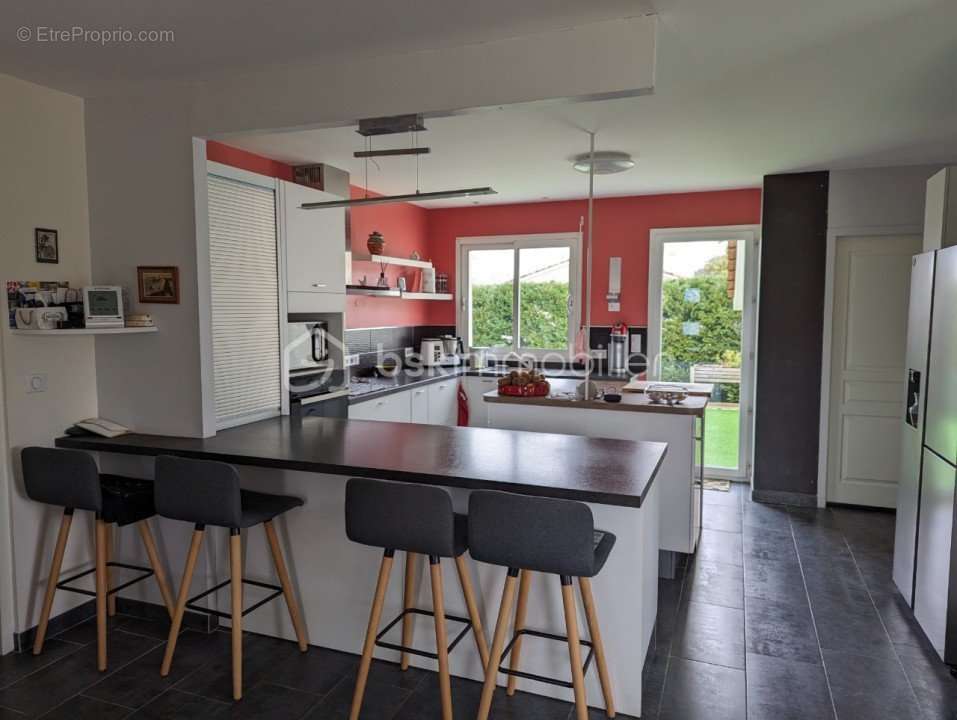 Maison à CAMPS-SUR-L&#039;ISLE