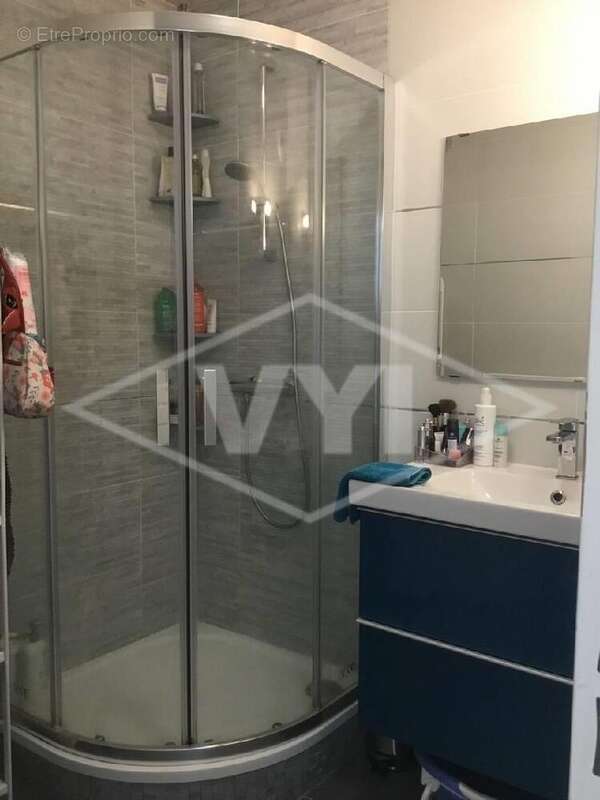 Appartement à COMBS-LA-VILLE