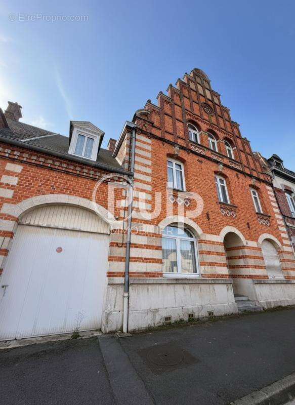 Maison bourgeoise à quelques minutes à pied de la gare d'Arras ! - photo 19