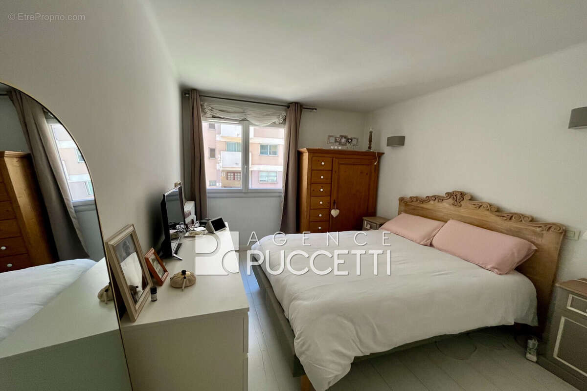 Appartement à CAGNES-SUR-MER