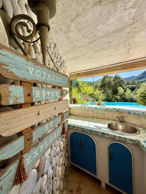 Maison à MANDELIEU-LA-NAPOULE