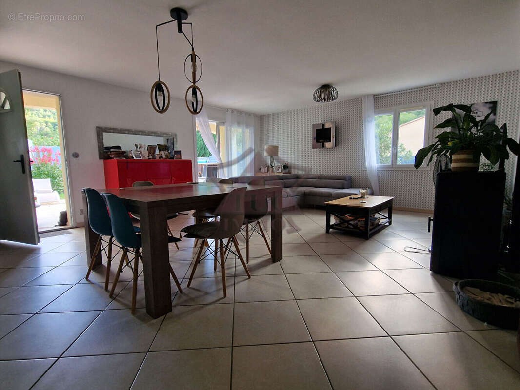 Maison à ROBIAC-ROCHESSADOULE