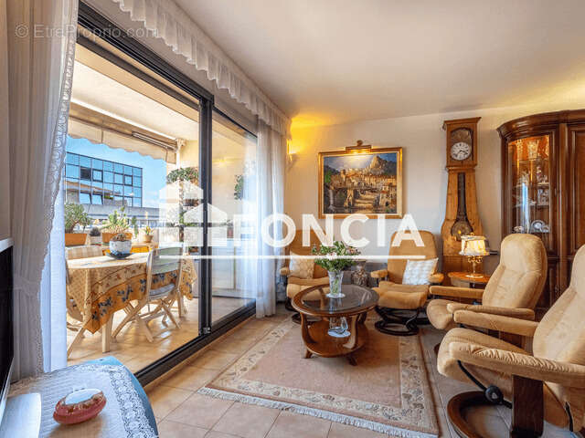 Appartement à HYERES