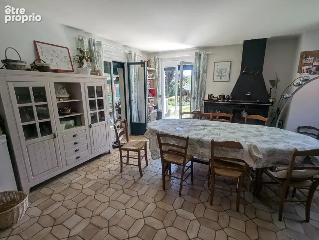 Maison Challuy 10 pièce(s) 249.16 m2 - photo 10
