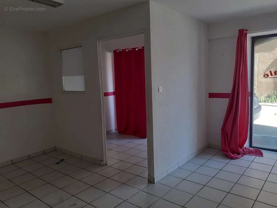 Commerce à FORMIGUERES