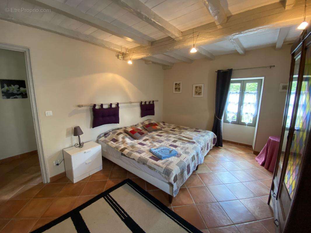 Propriété de caractère restaurée avec piscine chauffée, idéale chambres d’hôtes – Sainte-Alvère - photo 15