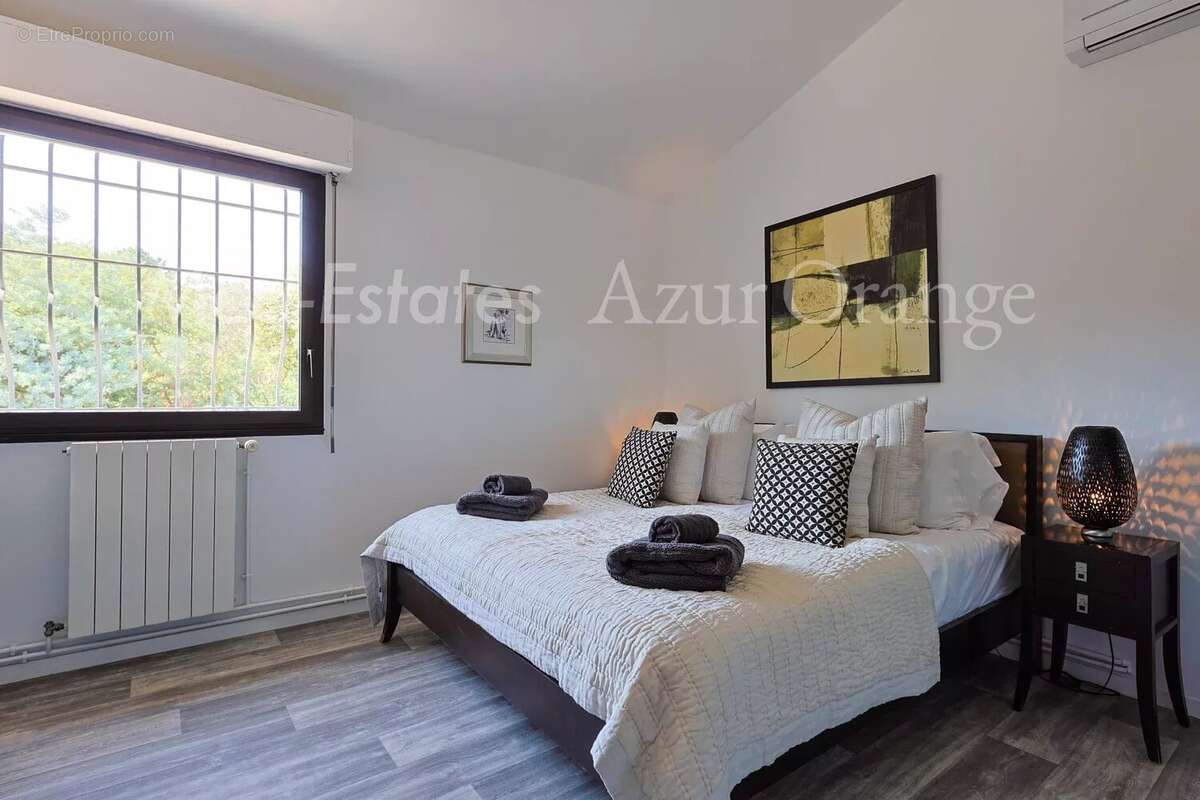 Maison à PLAN-DE-LA-TOUR