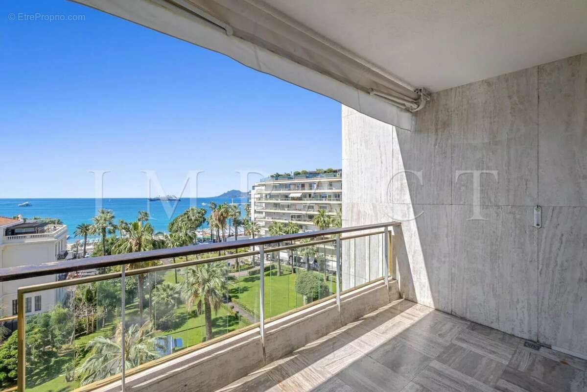 Appartement à CANNES