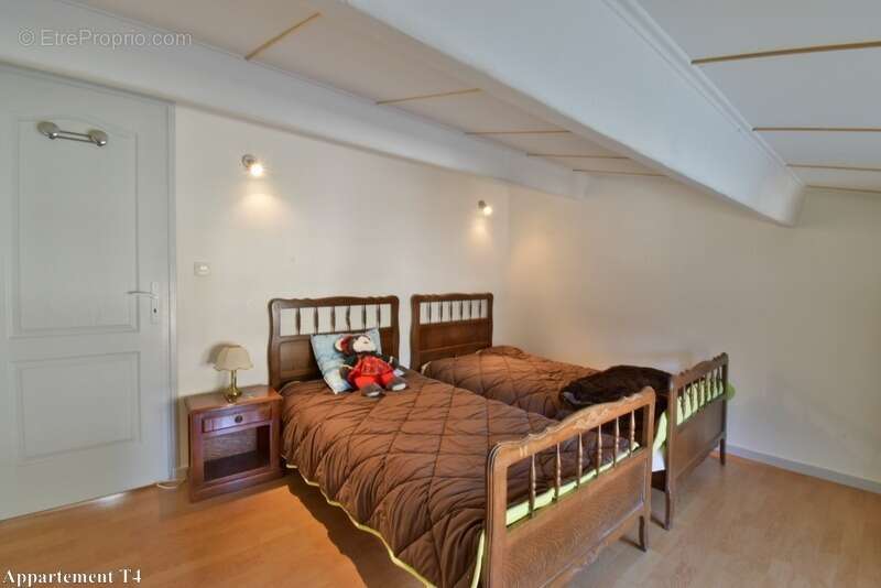 Maison à SAINT-GENIEZ