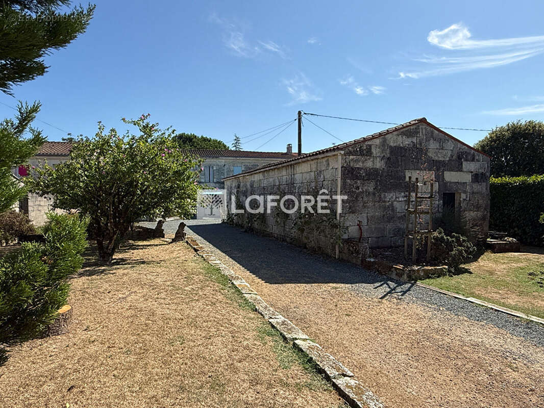 Maison 3 chambres  nieul les saintes - photo 2