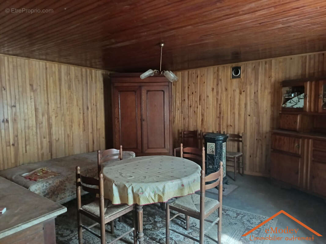 Maison à XERTIGNY
