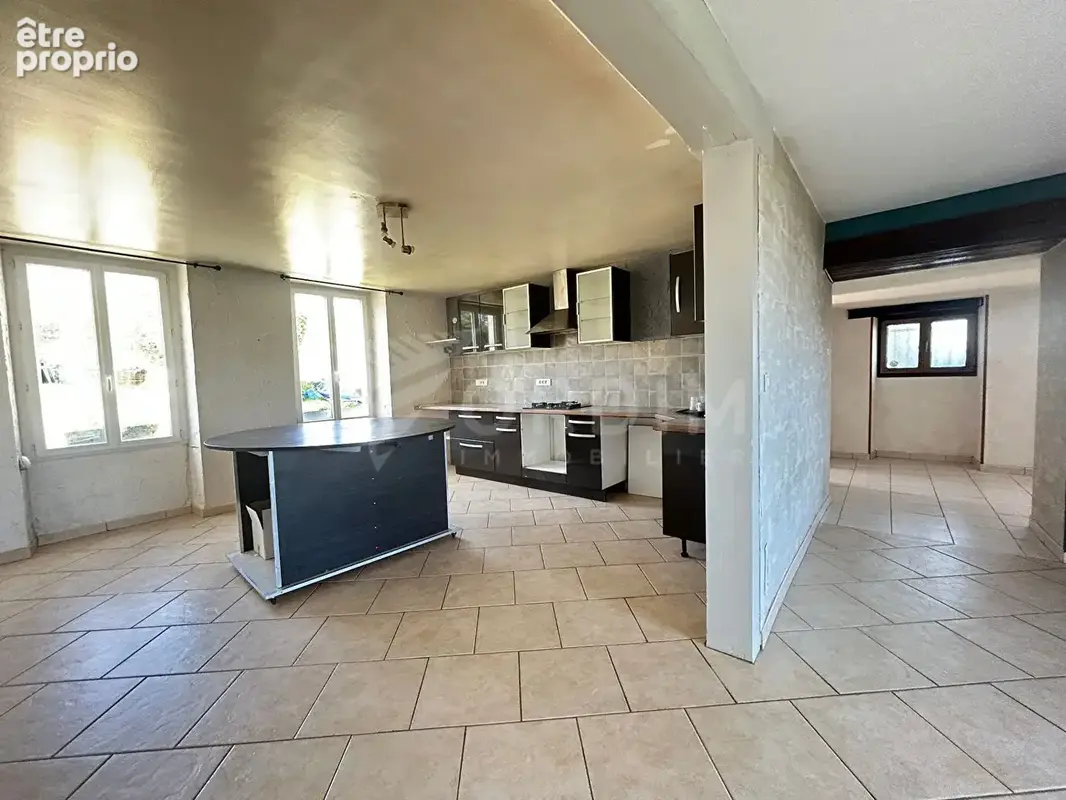 Maison avec jardin, terrasse et garage. Idéale 1er achat- Vue campagne - photo 6