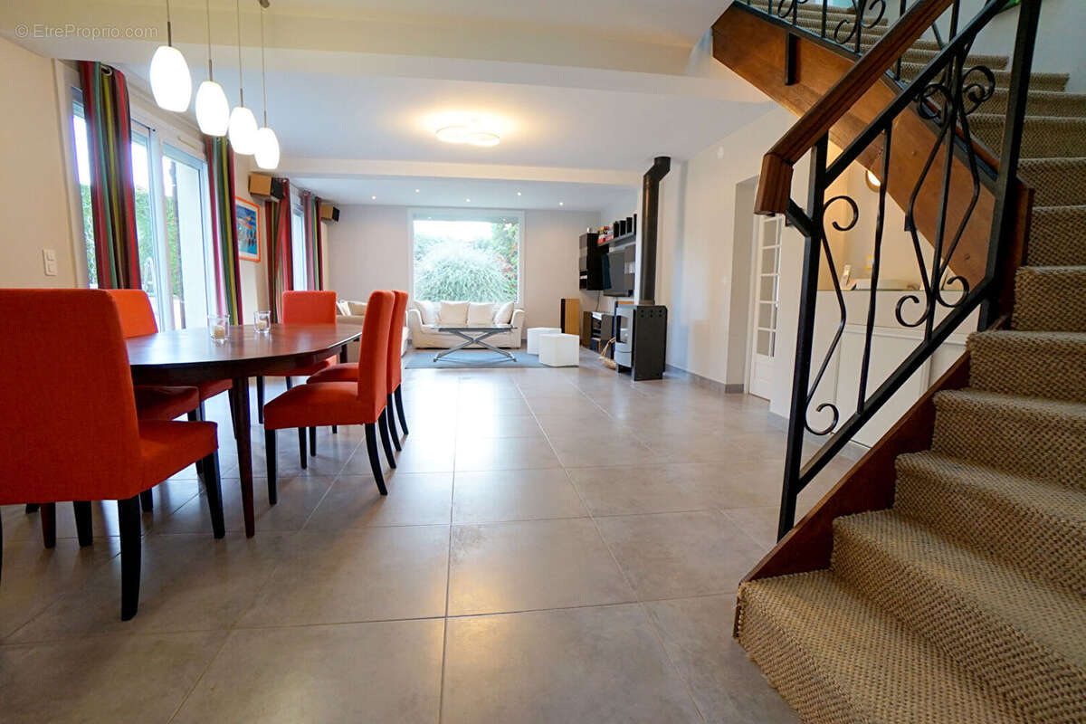 Maison à MEZIERES-SUR-SEINE