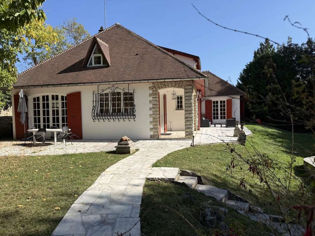 Maison à VILLECRESNES