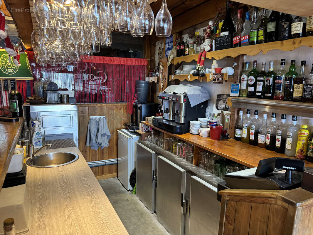 Commerce à SAINT-PONS