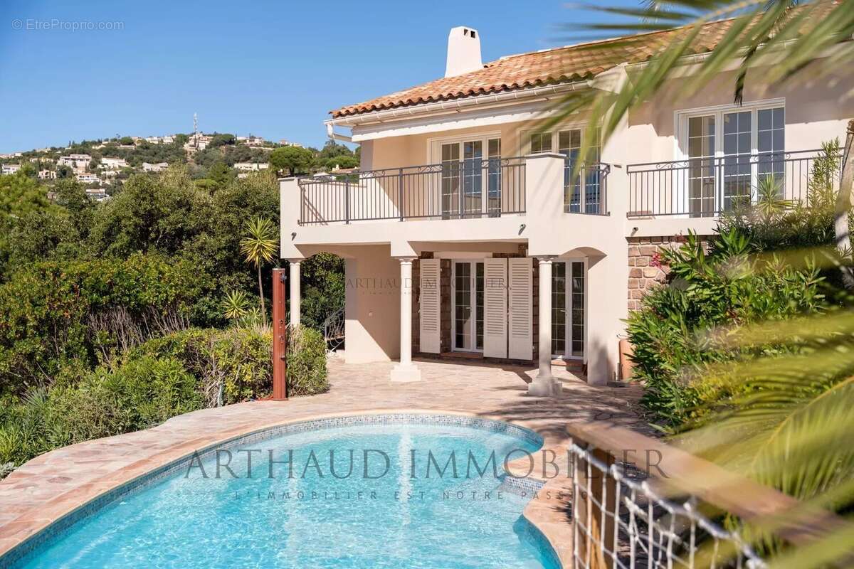 Appartement à LES ISSAMBRES