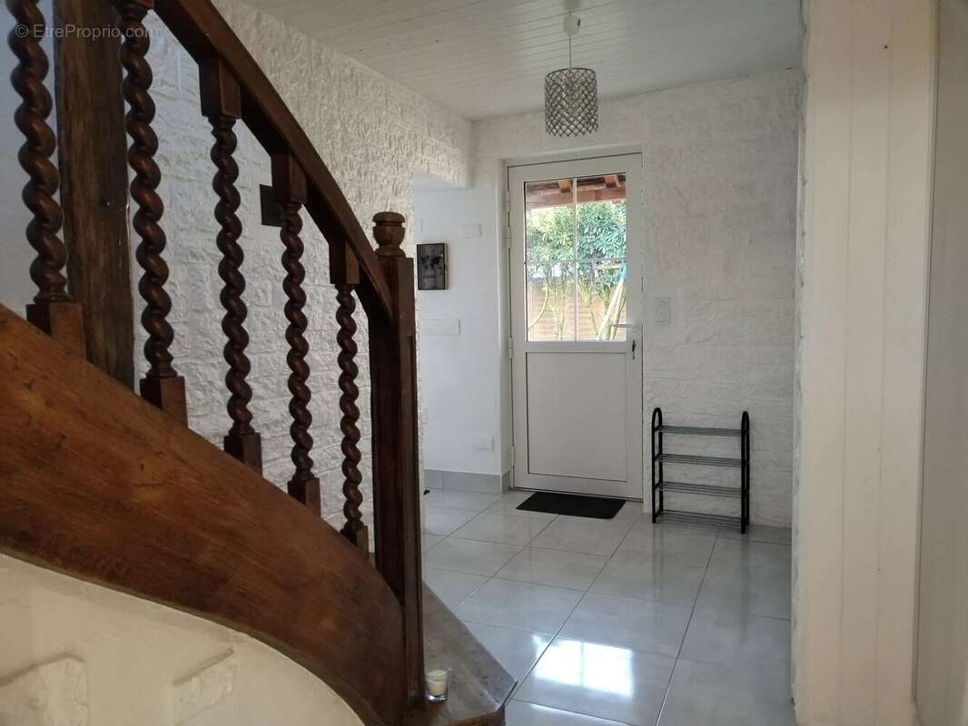 Maison à REMAUVILLE