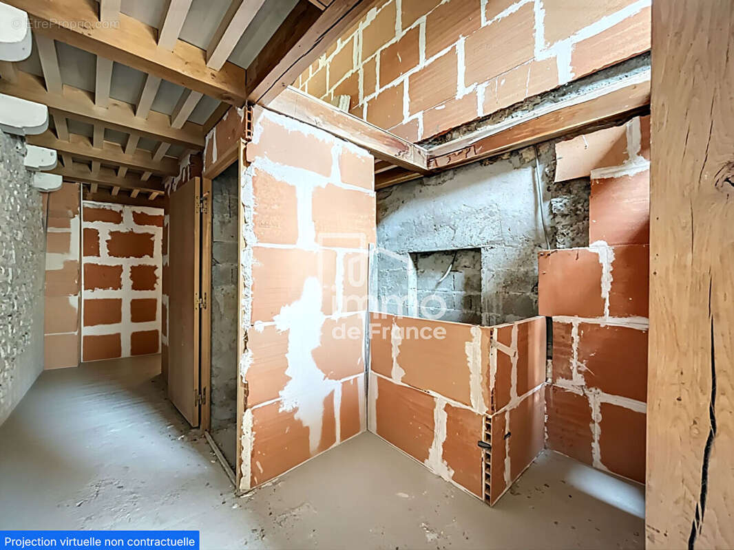 Appartement à MONTREAL-LA-CLUSE