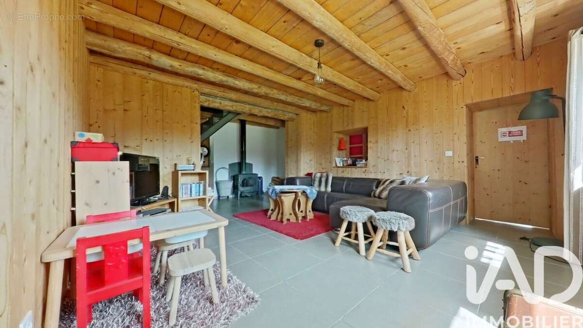 Maison 201 m² à Septmoncel  - photo 6
