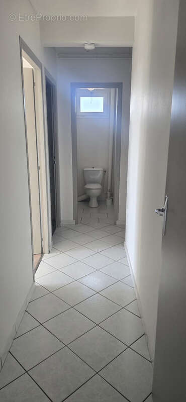 Appartement - 102 m2 - 3 ch + cave + garage + une place de parking - photo 5