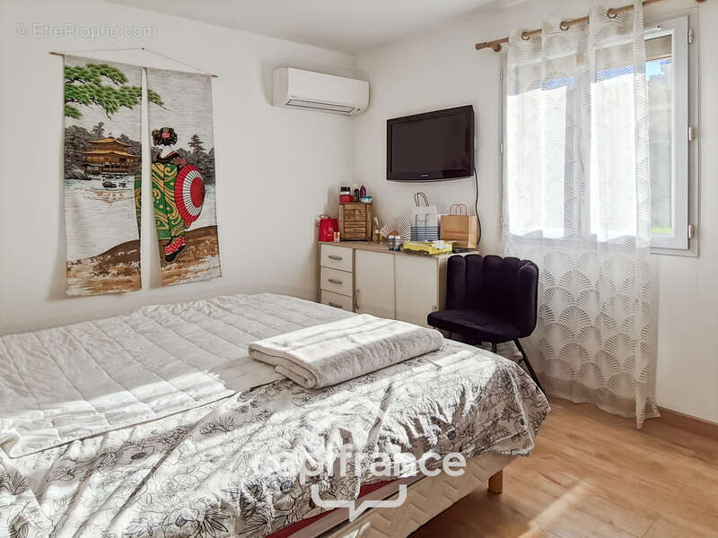 Maison à SAINT-GENIES-DE-COMOLAS