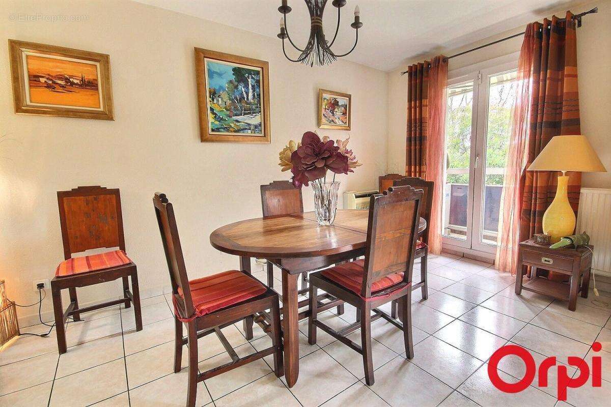 Appartement à MARSEILLE-12E