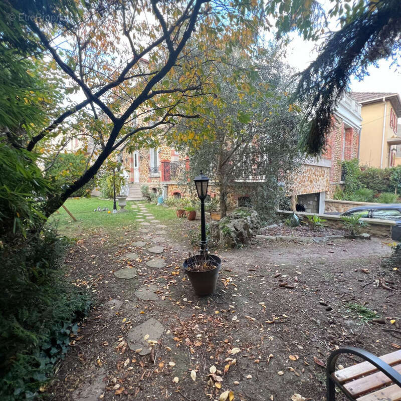 Maison à LES PAVILLONS-SOUS-BOIS