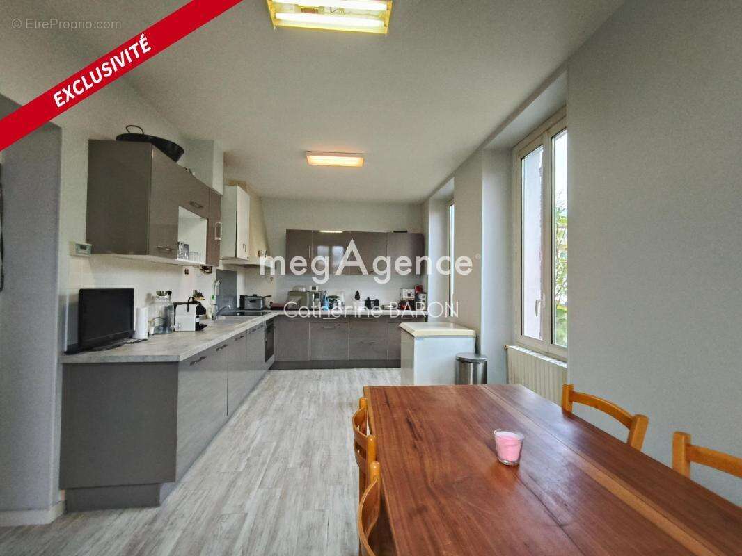 Maison à JUILLAC-LE-COQ